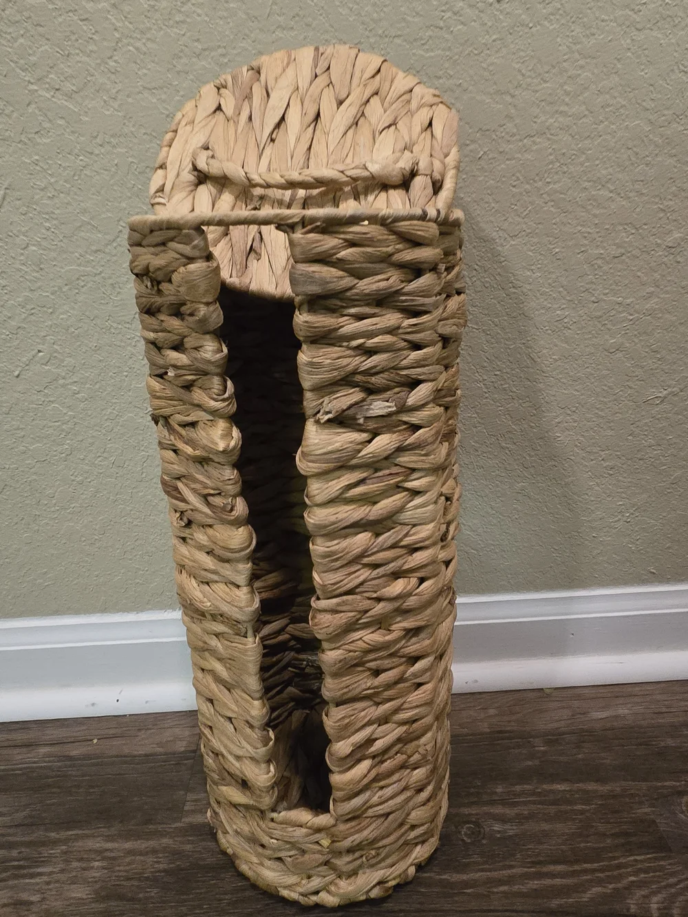 Wicker Toilet Paper Reserve